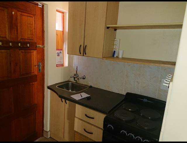 2 BEDROOM PROPERTY TO RENT IN DIE BULT